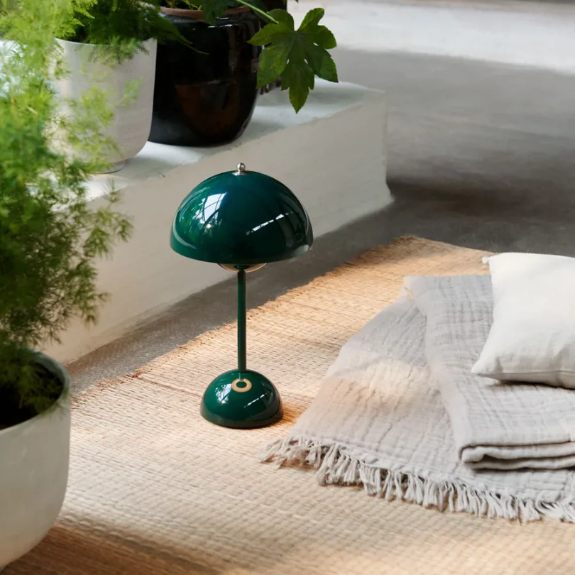 Modulume - Modernist Touch-Controlled LED Table Lamp