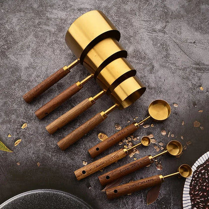 Accura - 8-Piece nested Measuring Set