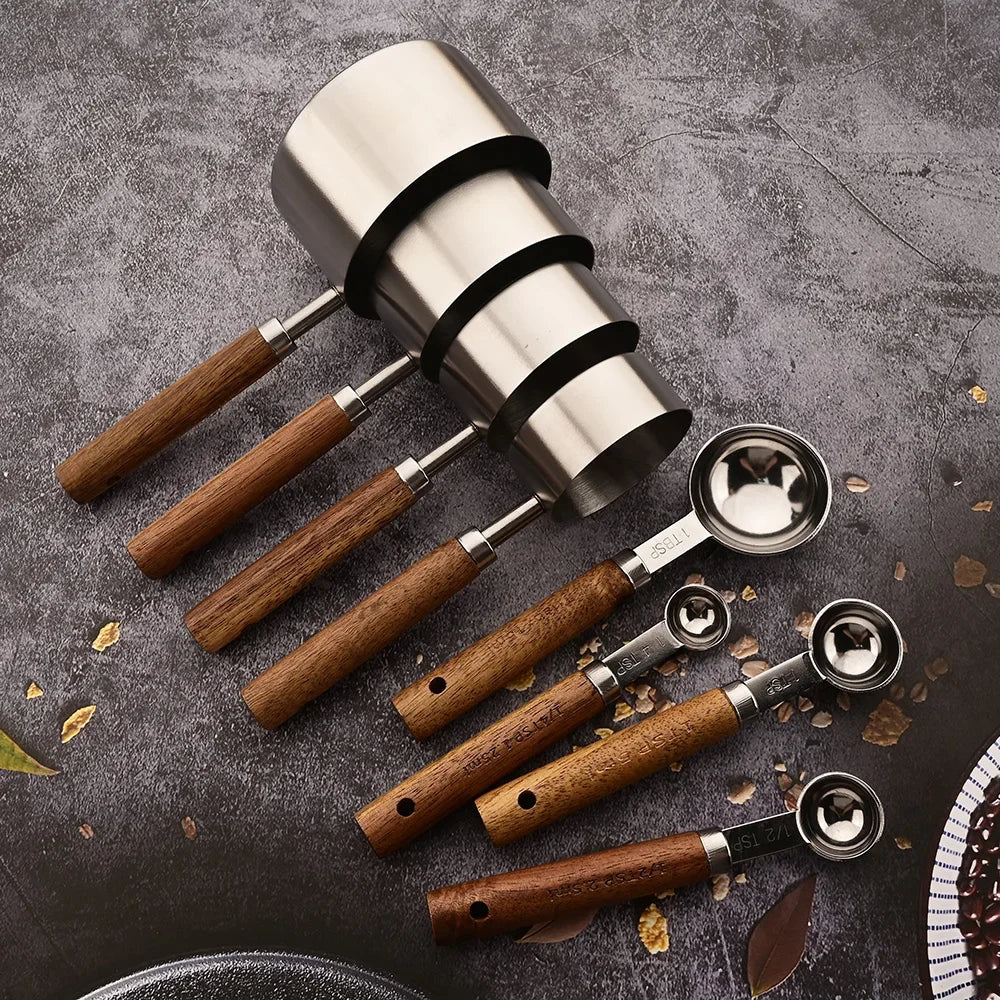 Accura - 8-Piece nested Measuring Set