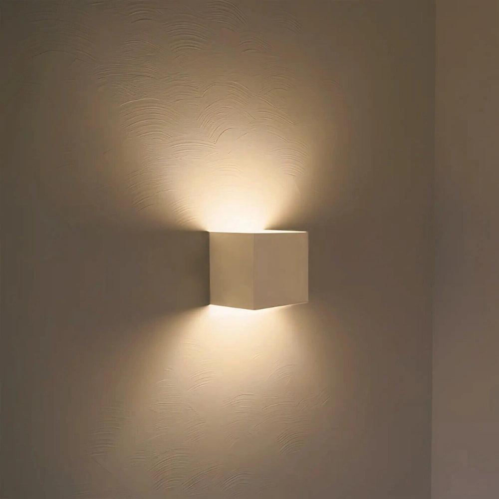 Aero Adjustable Wall Light | Customizable Angle, Indoor & Outdoor Use 2