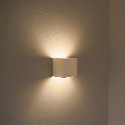 Aero Adjustable Wall Light | Customizable Angle, Indoor & Outdoor Use 2
