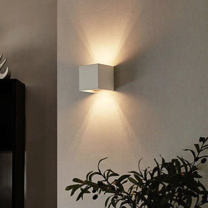 Aero Adjustable Wall Light | Customizable Angle, Indoor & Outdoor Use 4