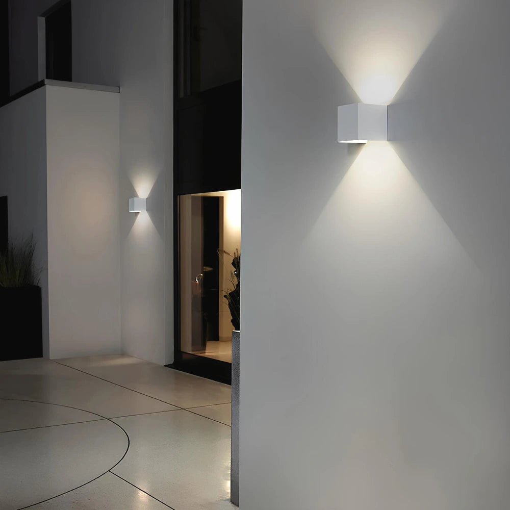 Aero Adjustable Wall Light | Customizable Angle, Indoor & Outdoor Use 6