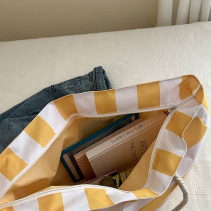 Breezy Beach Tote | Waterproof, Large Capacity, Sand-Resistant 5