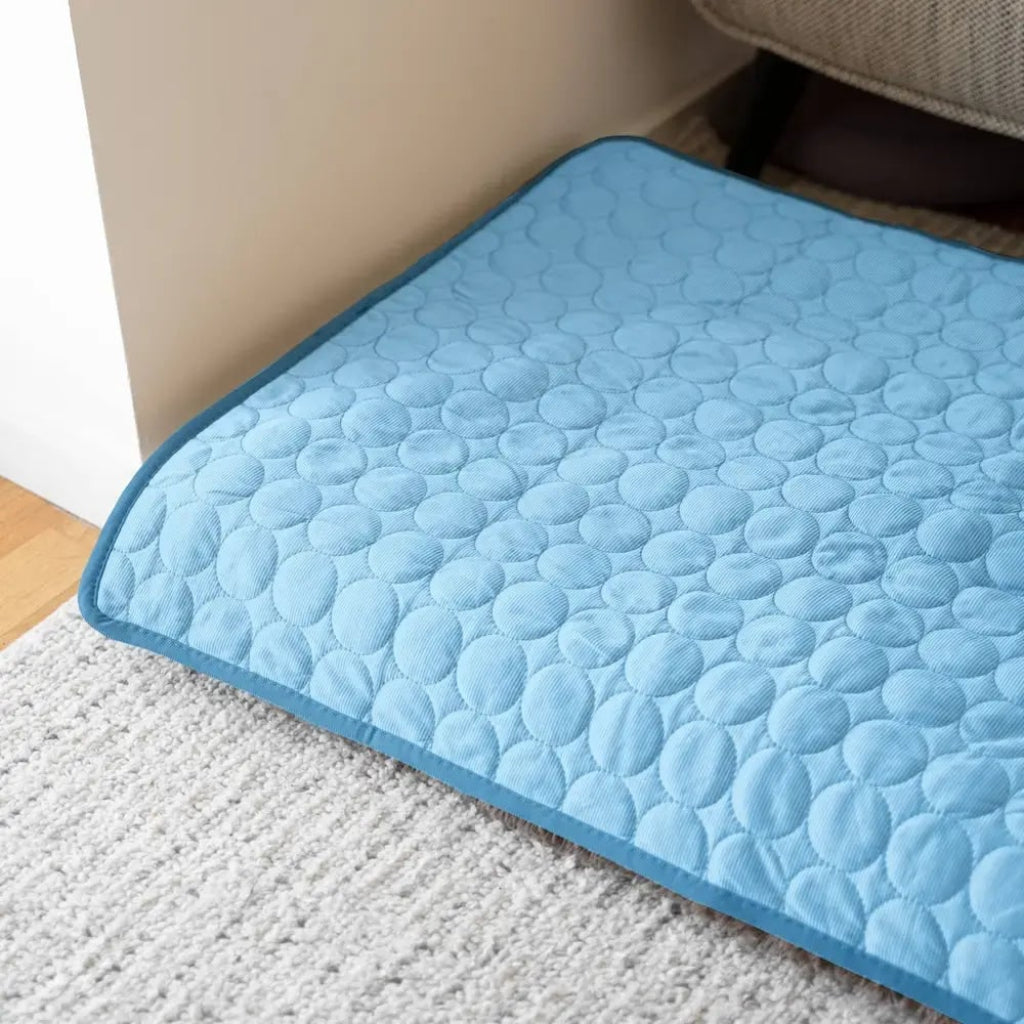 Chillova - Self-Cooling Quilted Dog Crate Mat