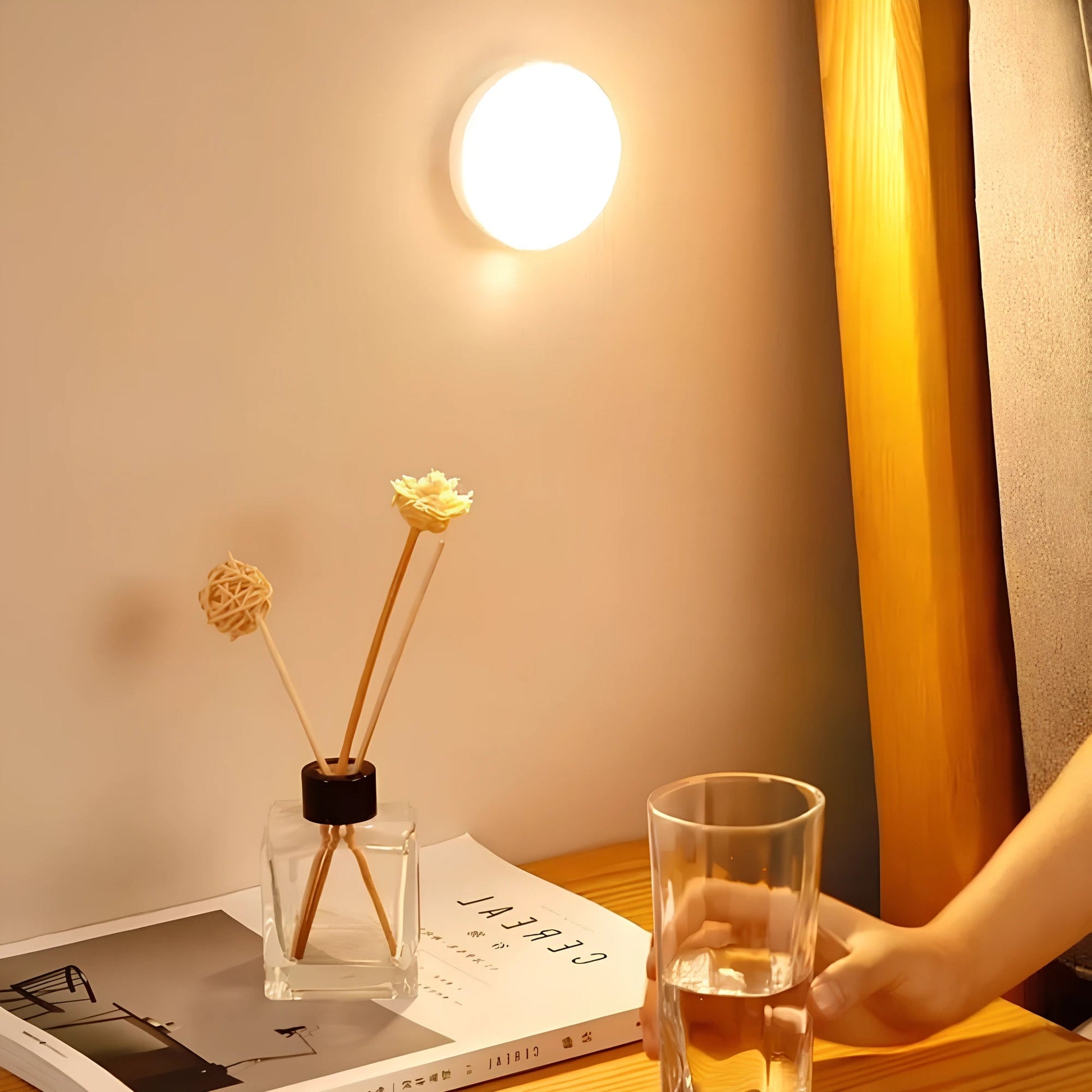 Cylindro Motion Sensor Light | Energy-Saving, USB Rechargeable 7
