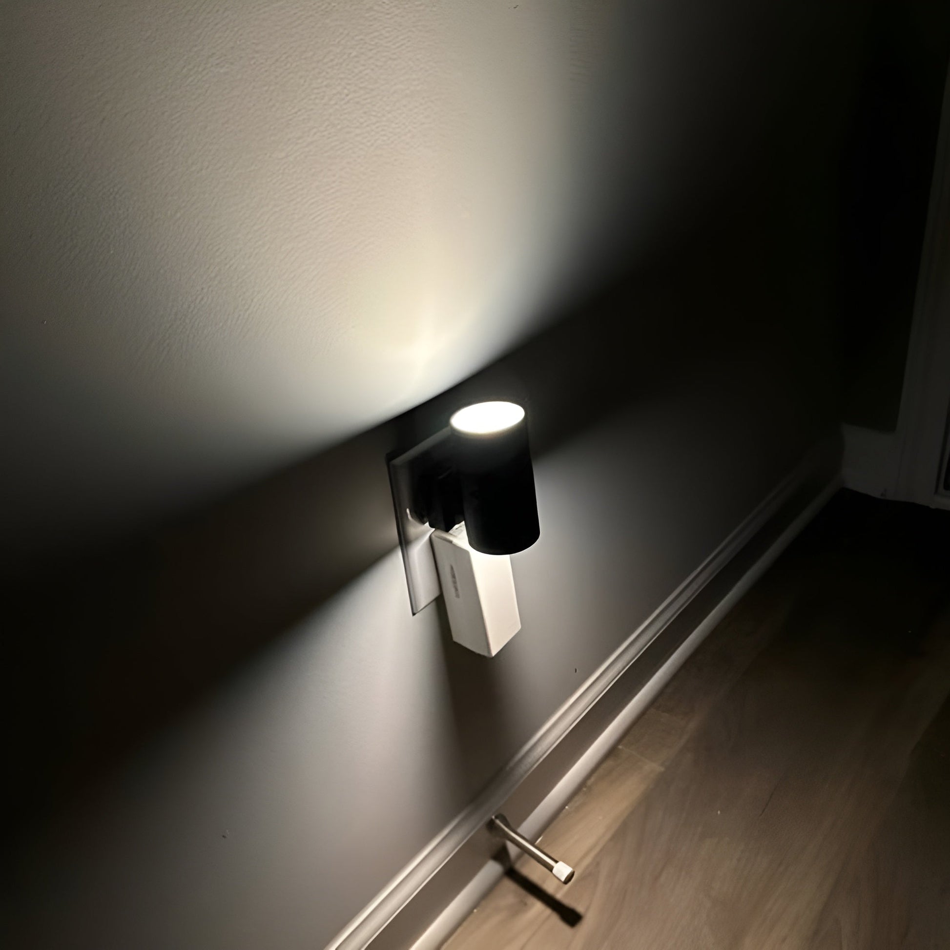 LumiNite - Dimmable LED Plug In Night Light