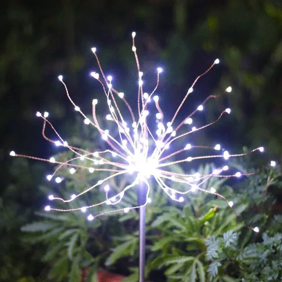 Luminaura - Solar Garden Light