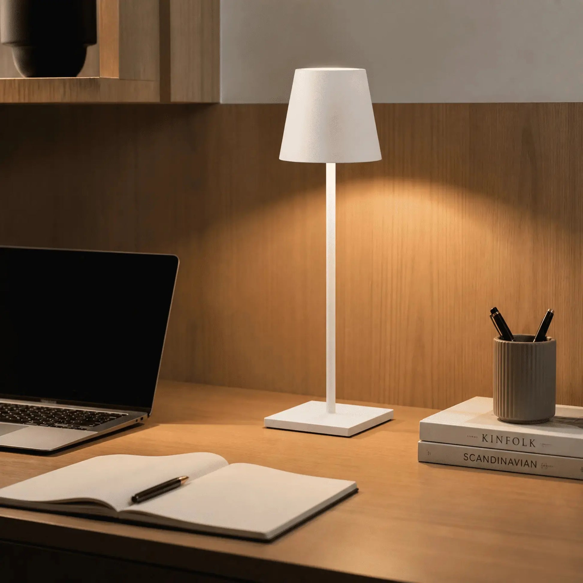 Lumistat - Modern Minimalist LED Desk Lamp