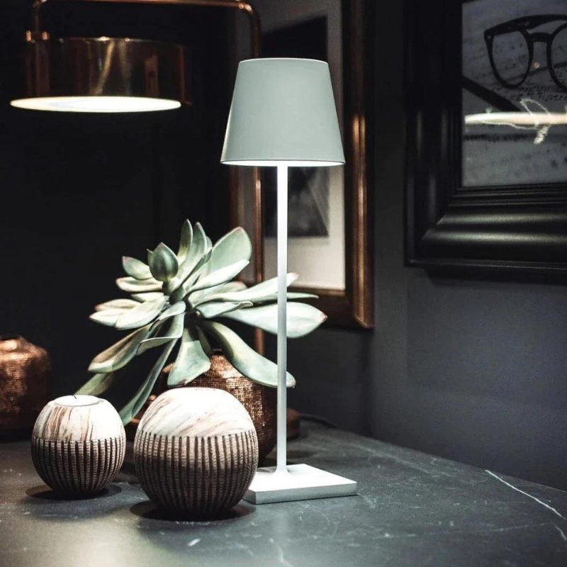 Lumivora - Cordless Battery Table Lamp