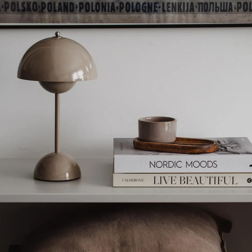 Modulume - Modernist Touch-Controlled LED Table Lamp