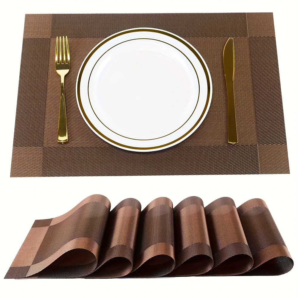 Pura Dining Mat in stylish design, made from heat-resistant PVC, featuring a non-slip surface ideal for protecting dining tables and enhancing table settings. 7