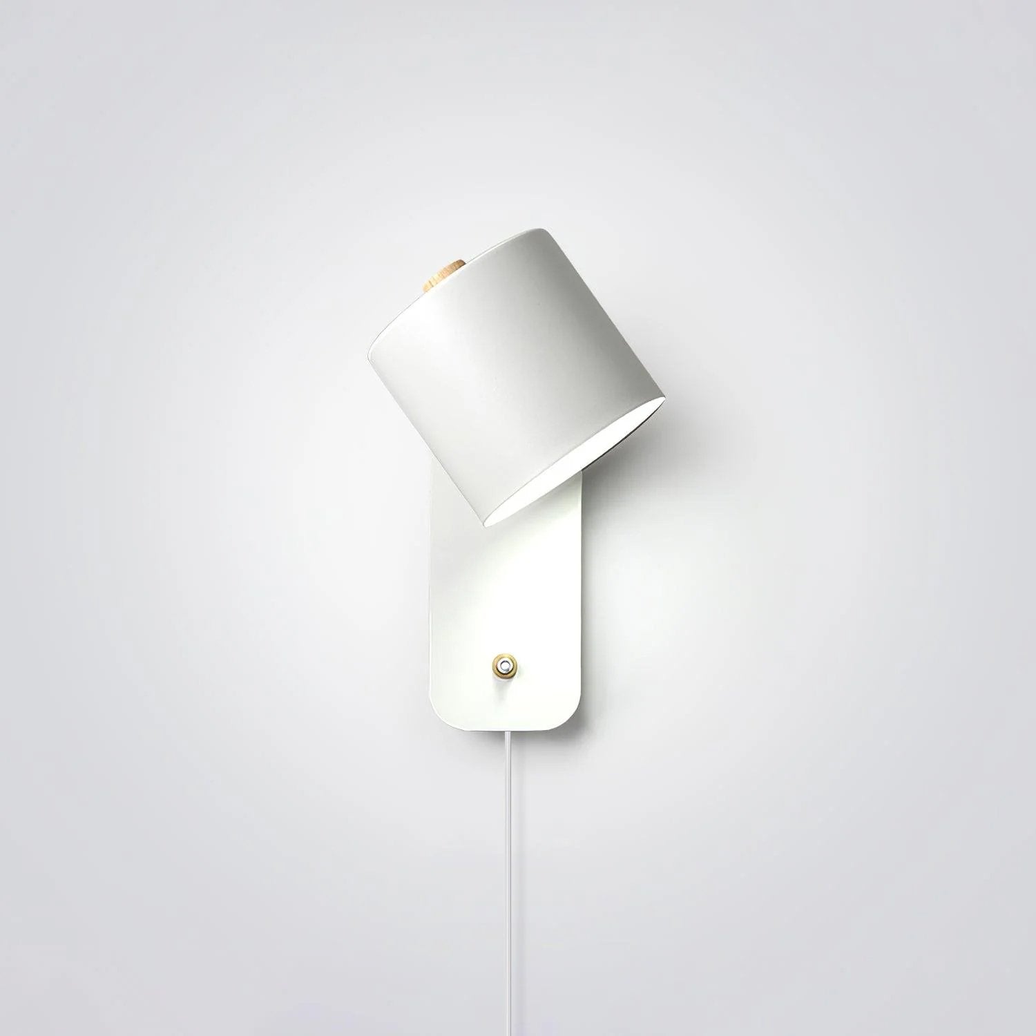Rota Wall Light | 350° Rotatable Shade, Plug-In Sconce Design 8