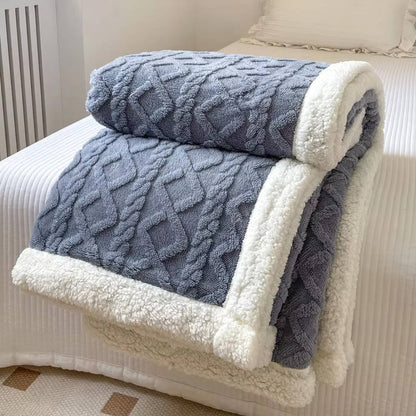 Snugglia - Thick Double-Sided Throw Blanket