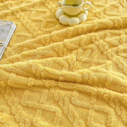 Snugglia - Thick Double-Sided Throw Blanket