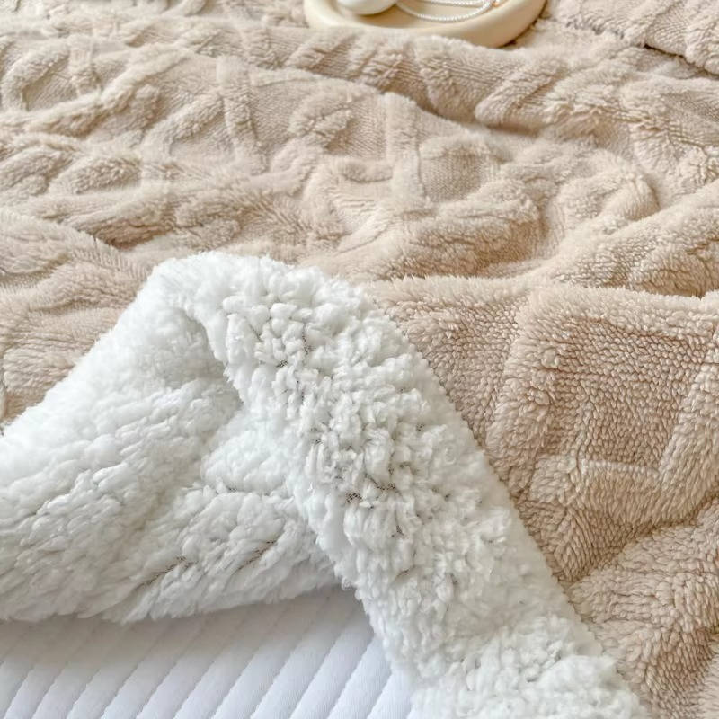 Snugglia - Thick Double-Sided Throw Blanket