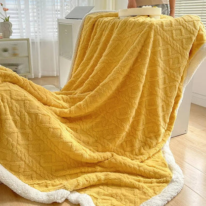 Snugglia - Thick Double-Sided Throw Blanket
