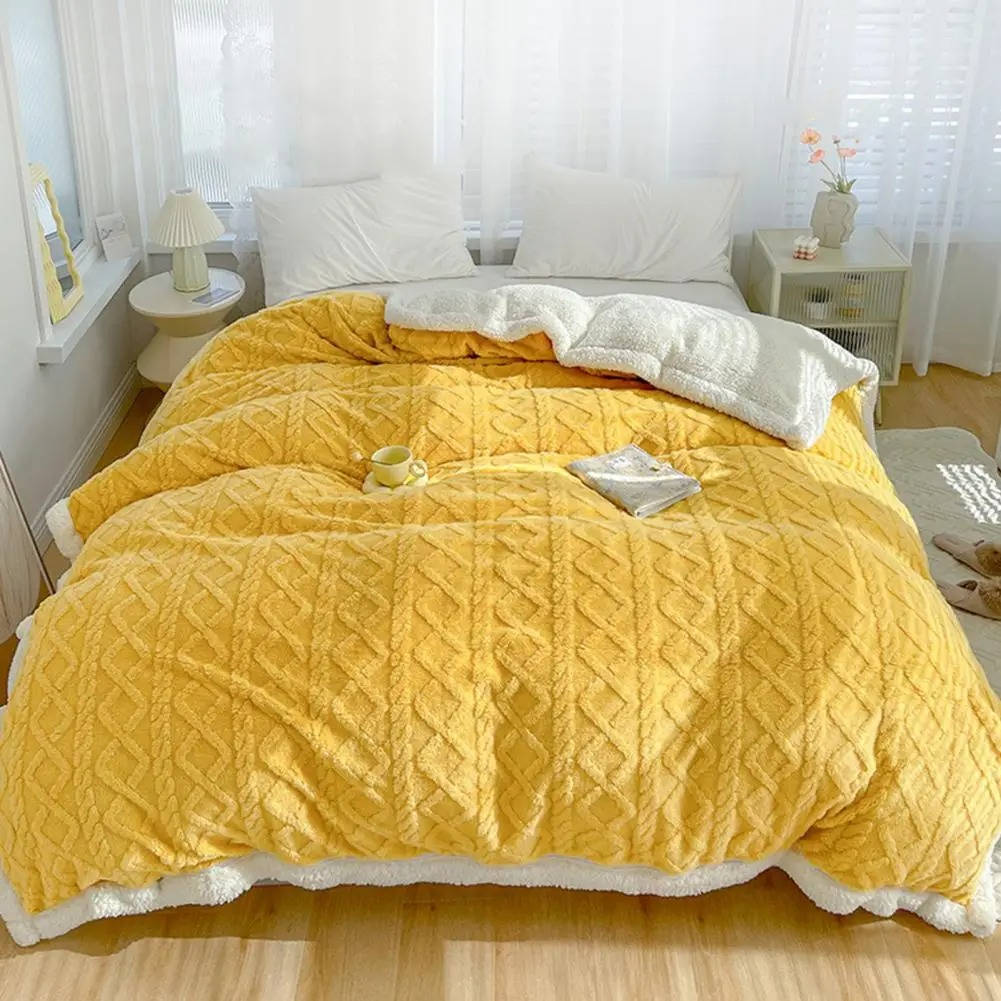 Snugglia - Thick Double-Sided Throw Blanket