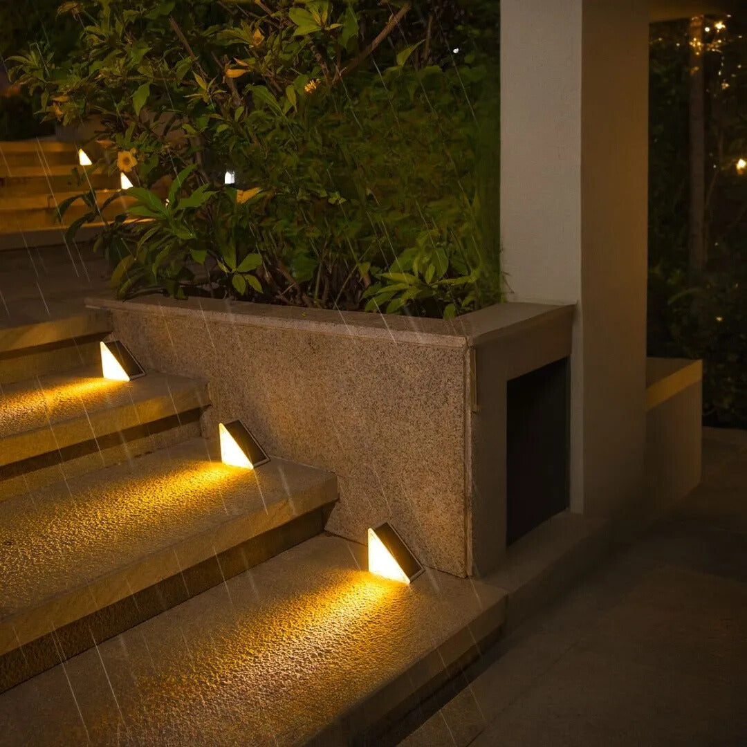 Solaire LED Step Lights | Solar Powered, Weather Resistant Outdoor Lighting 3