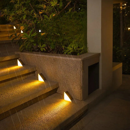 Solaire LED Step Lights | Solar Powered, Weather Resistant Outdoor Lighting 3