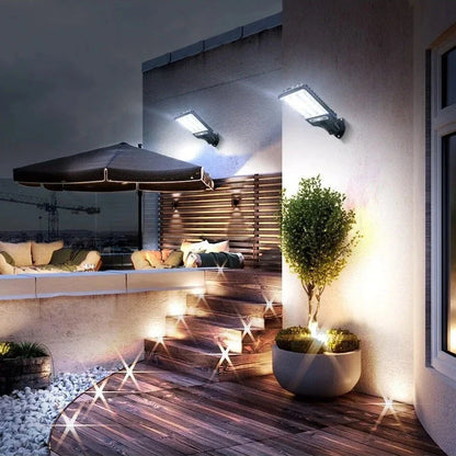 Solaraq - Outdoor Solar Wall Light